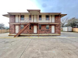 1704 Fairfax Ave in Wichita Falls, TX - Building Photo