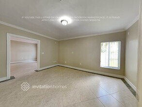 10840 SW 32nd St in Miami, FL - Building Photo - Building Photo