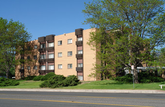 Lakeview in Colorado Springs, CO - Building Photo - Building Photo