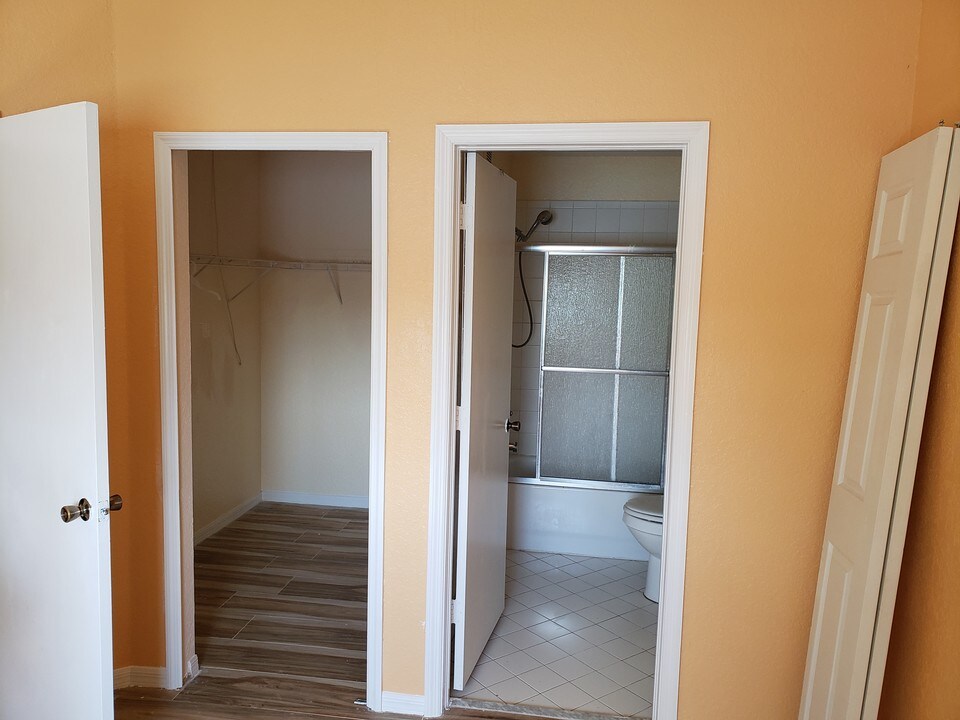 2910 SE 13th Ave in Homestead, FL - Building Photo