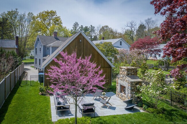 41 Liberty St in Madison, CT - Building Photo - Building Photo