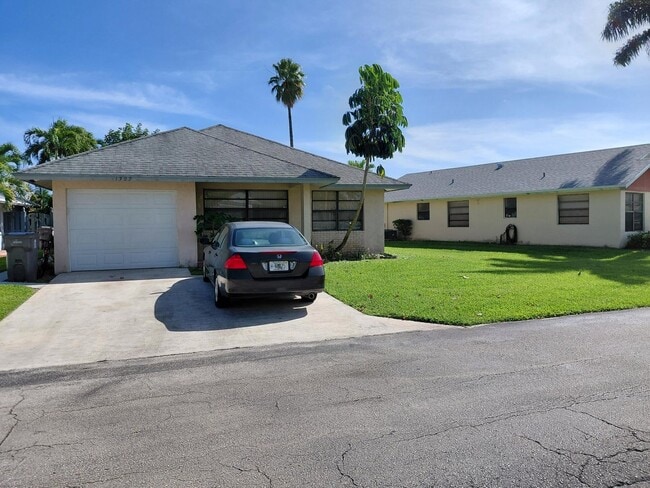property at 1322 Pines Ln