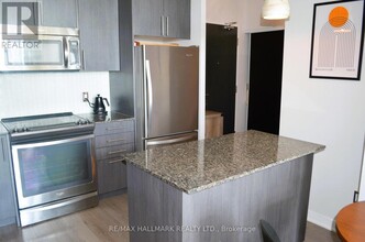 85 Duke St W in Kitchener, ON - Building Photo - Building Photo