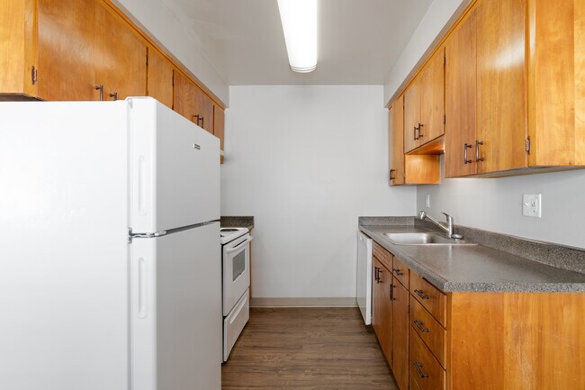 Parkview in Vancouver, WA - Building Photo - Interior Photo