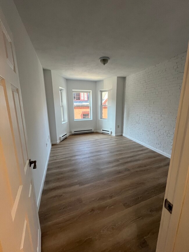 120 Norway St, Unit 301