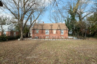 3627 E 10th St N in Wichita, KS - Building Photo - Building Photo