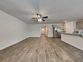 310 Flushing Bay Ct in Lexington, SC - Building Photo - Building Photo