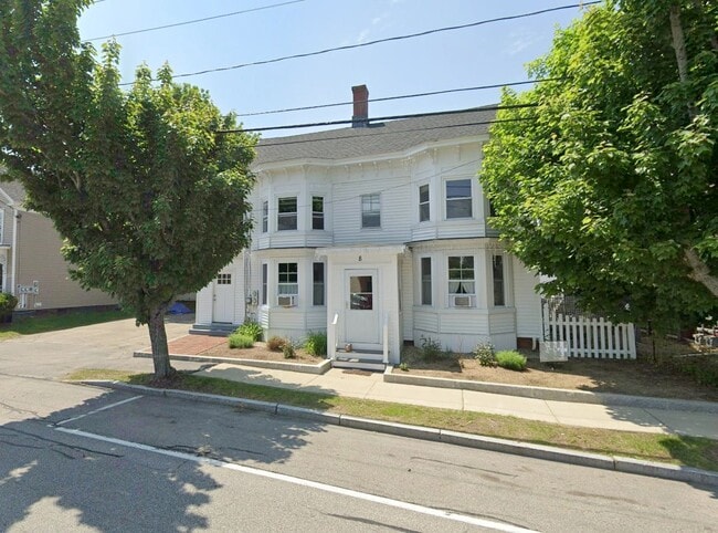 property at 8 6th St