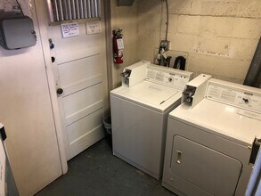 516 S Sherman St, Unit 2 in Denver, CO - Foto de edificio - Building Photo