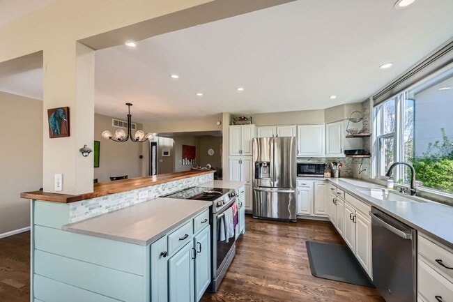 477 Lincoln Ct in Louisville, CO - Building Photo - Building Photo