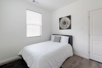 317 Alcalde St in Dallas, TX - Building Photo - Building Photo