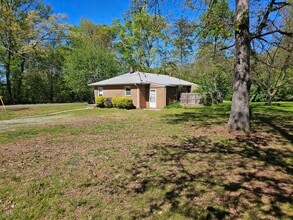 7825 Senate St in North Chesterfield, VA - Building Photo - Building Photo