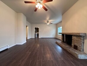 2707 Forest Ave in Two Rivers, WI - Building Photo - Building Photo