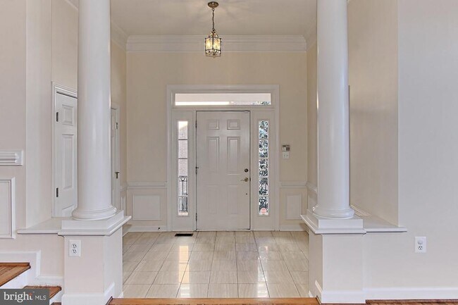 1850 Brenthill Wy in Vienna, VA - Building Photo - Building Photo