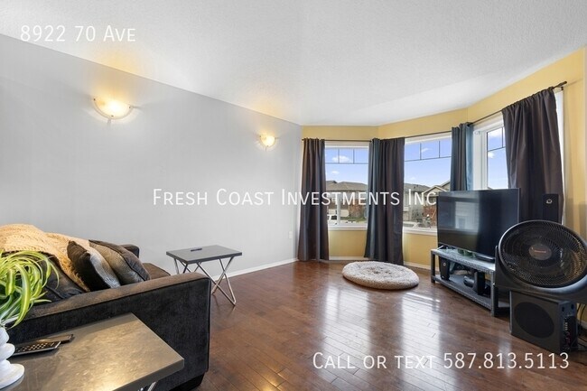8922-8970 70 Ave in Grande Prairie, AB - Building Photo - Building Photo