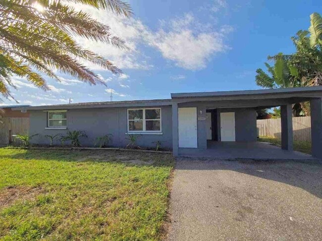 8271 Pelican Rd