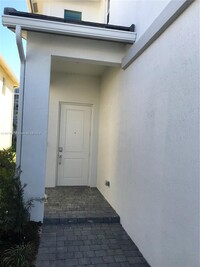 1120 Veleiros Blvd in Lighthouse Point, FL - Foto de edificio - Building Photo