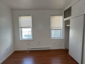 79 Jackson St, Unit apt 4 in Newark, NJ - Building Photo - Building Photo