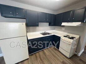 2137 St Johns Pl in Louisville, KY - Building Photo
