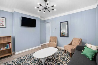 4047 Geneva St in Pittsburgh, PA - Building Photo - Building Photo