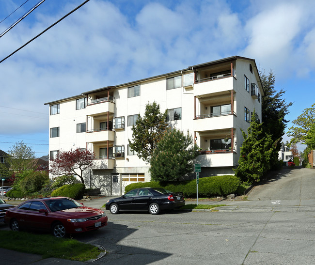 Arie Apartments in Seattle, WA - Building Photo - Building Photo