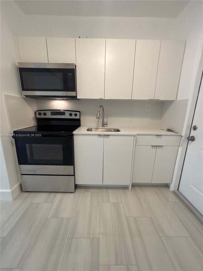 property at 671 SW 7th St