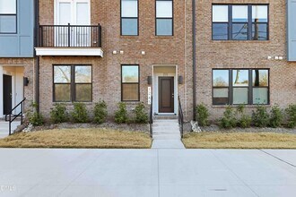 1245 S Blount St in Raleigh, NC - Building Photo - Building Photo