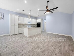 4734 Branch St in Houston, TX - Building Photo - Building Photo