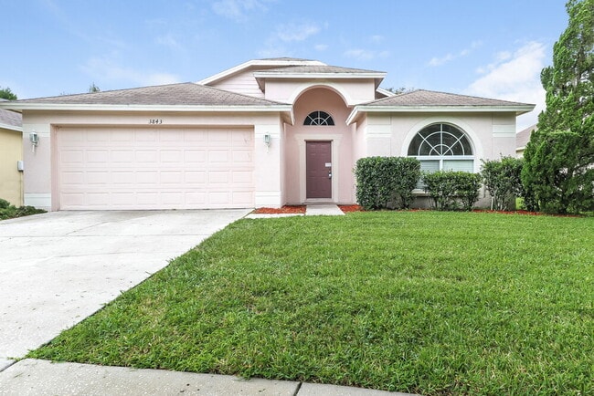 3843 Lockridge Dr