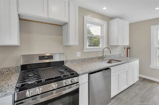 53 Mill St in Manchester, CT - Building Photo