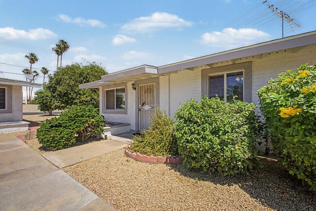 10606 W Oakmont Dr in Sun City, AZ - Foto de edificio - Building Photo