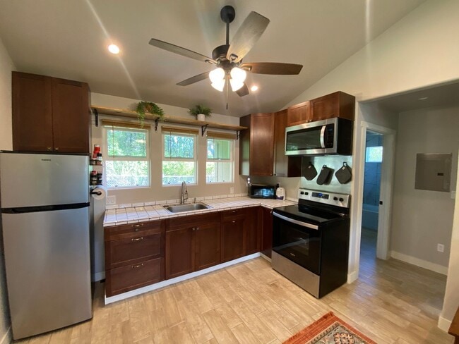 11-3218-3218 Mokuna St in Volcano, HI - Building Photo - Building Photo