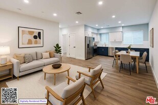 5637 Homeside Ave in Los Angeles, CA - Building Photo