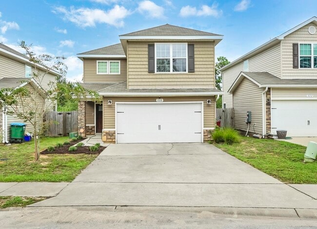 property at 220 Wainwright Dr