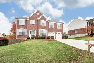 1236 Kentland Ct in Hebron, KY - Building Photo