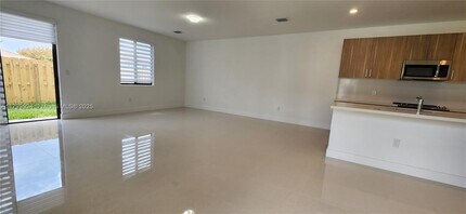15720 SW 136 Way in Miami, FL - Building Photo - Building Photo