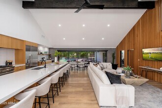 4421 E Earll Dr in Phoenix, AZ - Building Photo - Building Photo