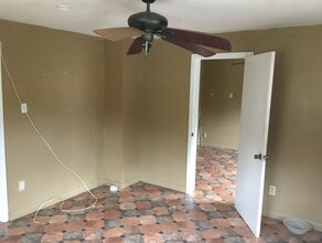 7908 Siskin Ave in Jacksonville, FL - Building Photo - Building Photo