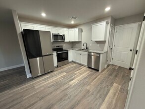 121 W Lewis St in Carterville, MO - Building Photo - Building Photo