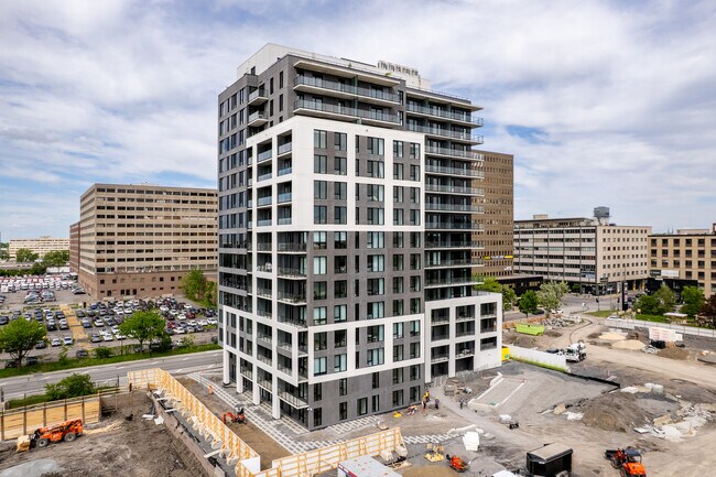Anima in Montréal, QC - Building Photo - Building Photo