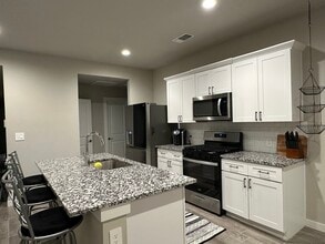 75 Windsor Ct in Lubbock, TX - Building Photo - Building Photo