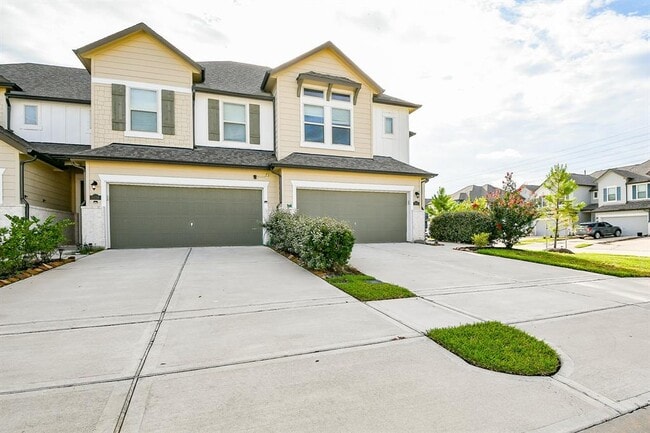 property at 5504 Evanston Ln