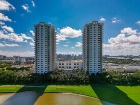 1755 E Hallandale Beach Blvd, Unit 2105E in Hallandale Beach, FL - Building Photo