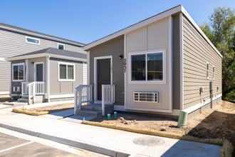 Cottages at South Murray in Colorado Springs, CO - Building Photo - Building Photo