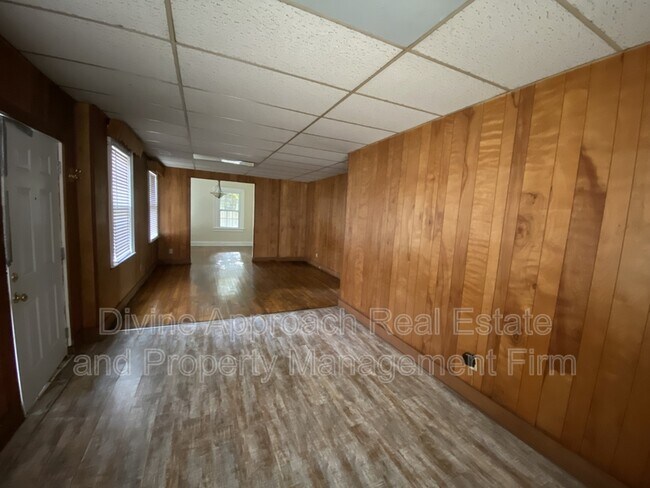 5001 Farrell Ave in Fairfield, AL - Building Photo - Building Photo