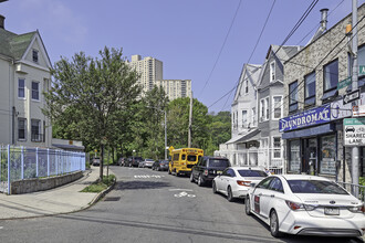 3 Terrace View Ave in Bronx, NY - Foto de edificio - Building Photo