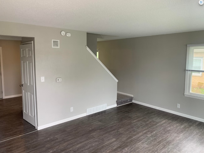 207 E 35th St in Davenport, IA - Foto de edificio - Building Photo