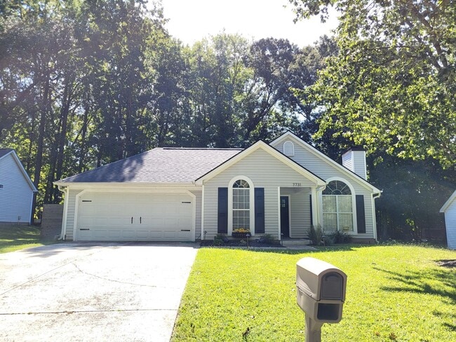 7731 Ivy Hollow Dr