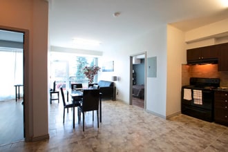 275 Larch St in Waterloo, ON - Building Photo - Building Photo