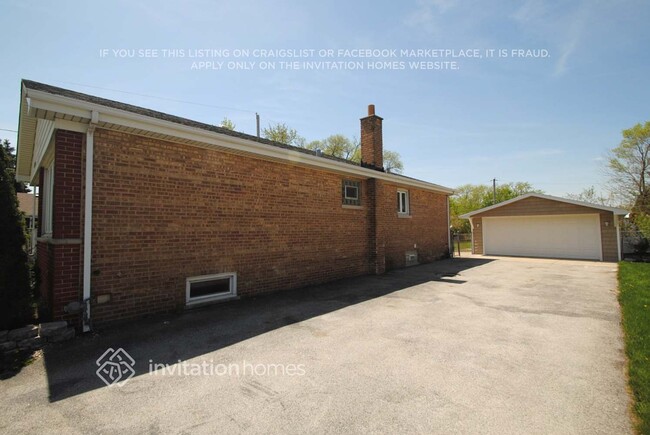 8714 S 55th Ave in Oak Lawn, IL - Building Photo - Building Photo